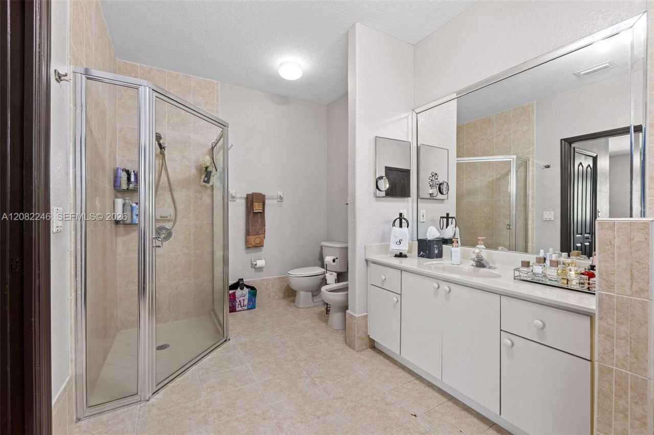 15979 SW 53rd Ter , Miami, FL 33185 Photo