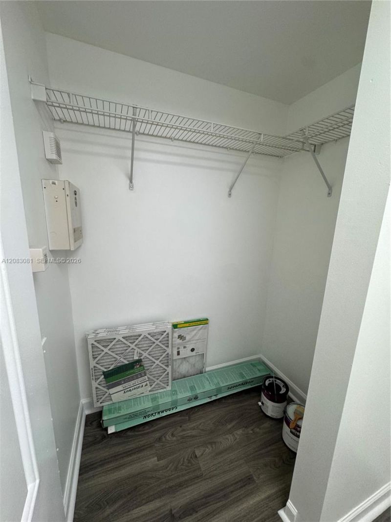 1200 Brickell Bay Dr, Unit 3206, Miami, FL 33131 Photo