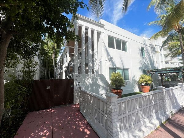 220 Collins Ave , Unit 8B, Miami Beach, FL 33139