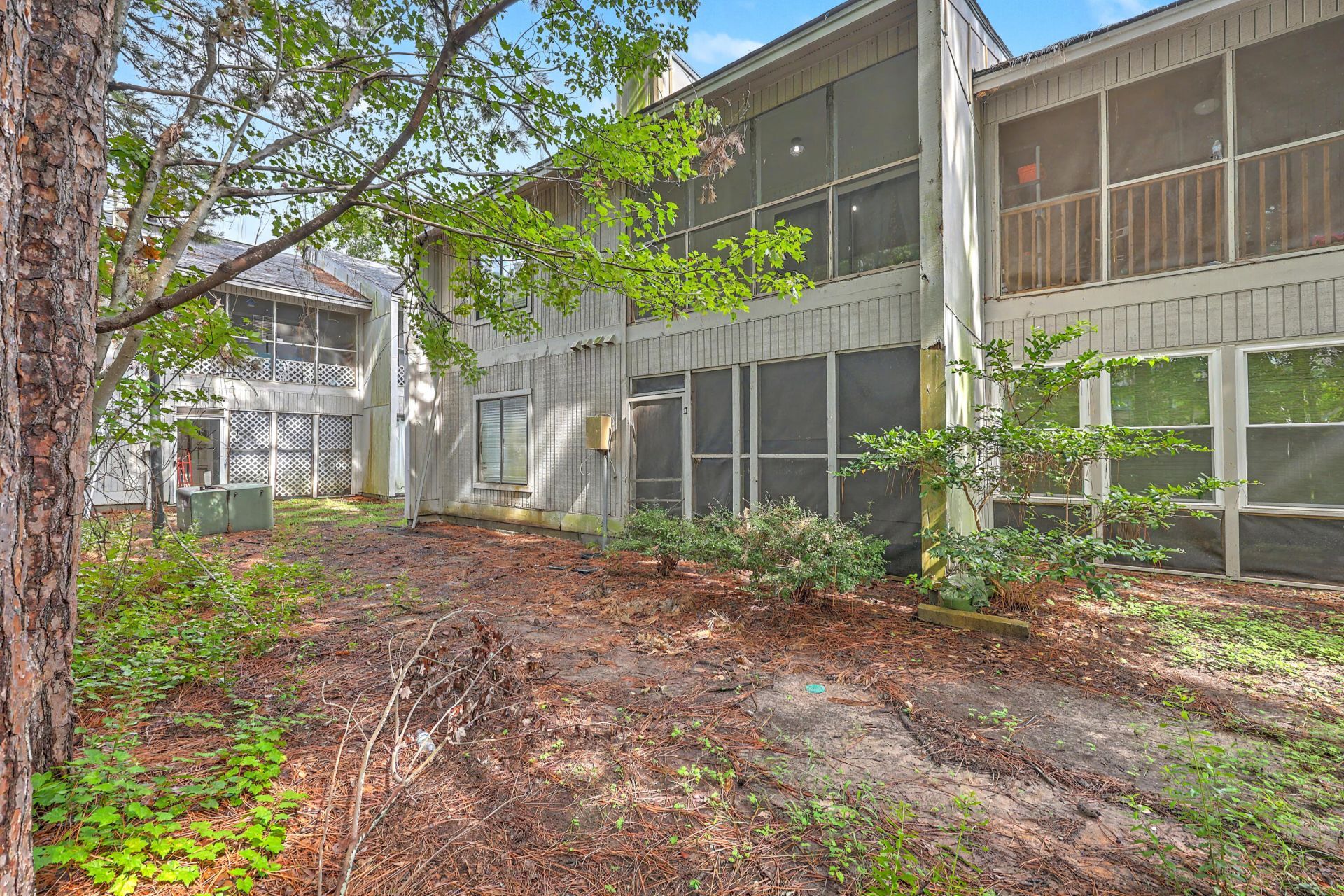 806 Greenmeadow Drive Photo 27