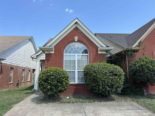 7774 LIPSCOMB DR, Unicorp/Memphis, TN 38125