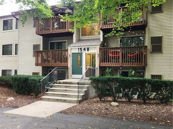 1548 Cedarwood Drive, Unit 353, Westlake, OH 44145