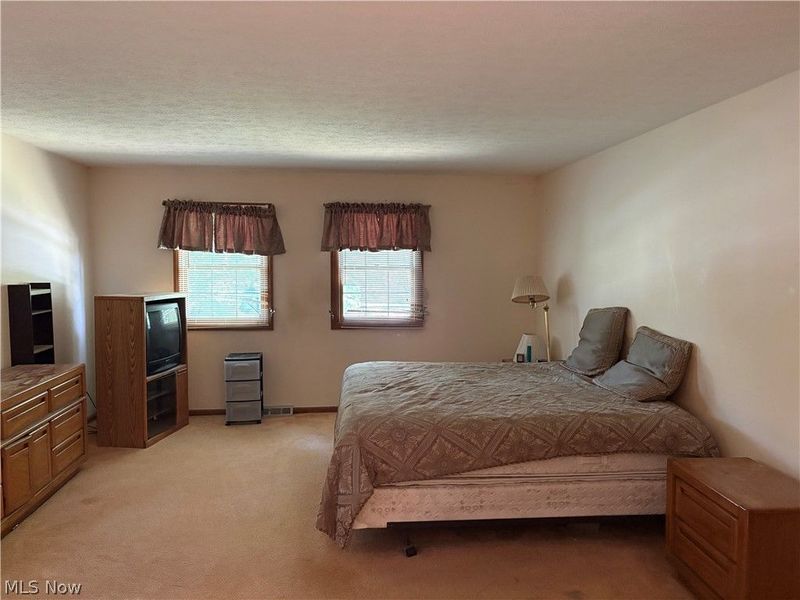 1912 Basswood Drive, Kent, OH 44240 Photo 16
