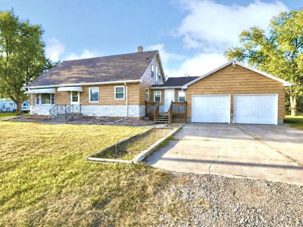 908 Williams Street, Leola, SD 57456
