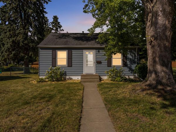 1923 44th Avenue NE, Columbia Heights, MN 55421