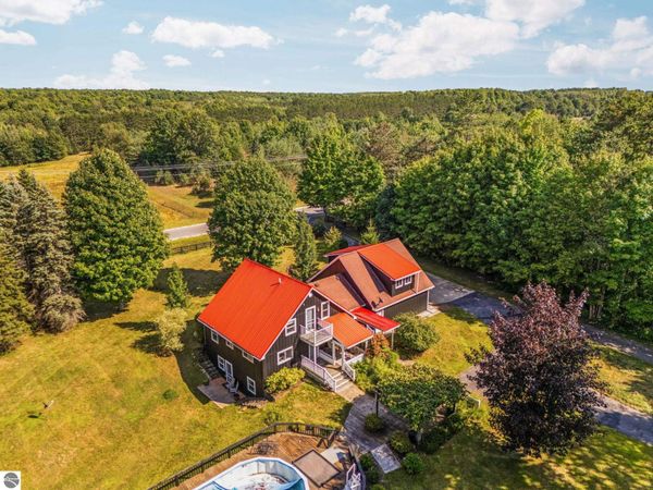 18218 Litzen Road, Copemish, MI 49625