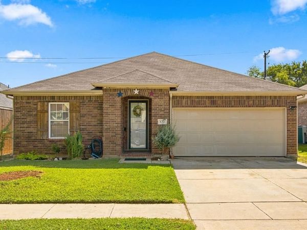 632 Montgomery Drive , Lake Dallas, TX 75065