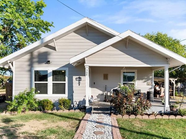 304 T A Carroll Avenue, Corsicana, TX 75110