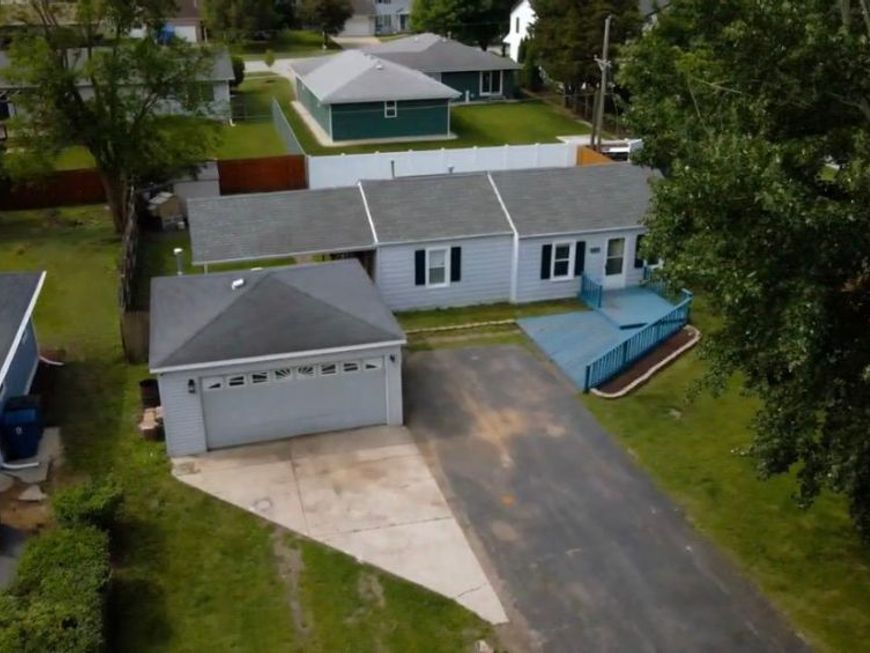 Main Photo