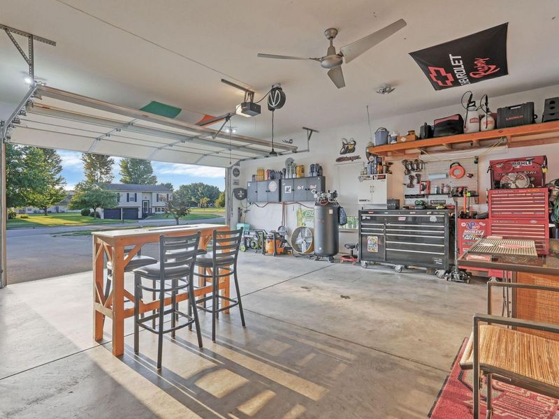 906 Lateglow Court , Newark, OH 43055 Photo 44