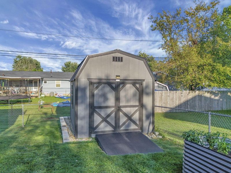 906 Lateglow Court , Newark, OH 43055 Photo 49