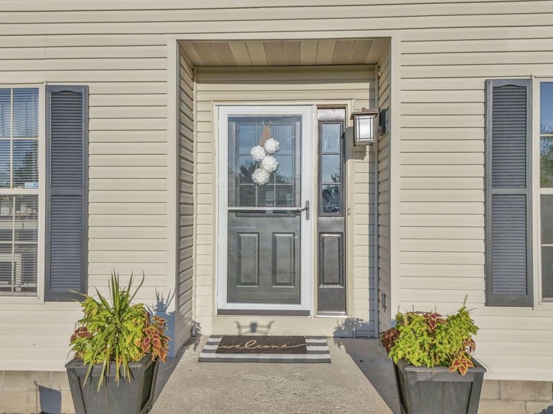 906 Lateglow Court , Newark, OH 43055 Photo 5