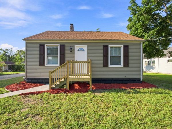 321 W 57th Avenue , Merrillville, IN 46410