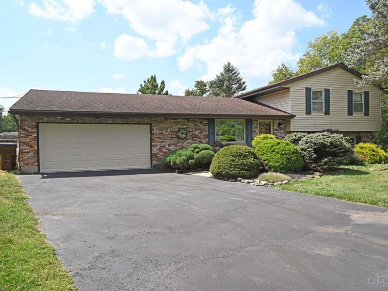 4007 Greatus Drive, Fairfield Township, OH 45011 Photo 2
