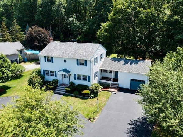 16 Phillip Ave, Burlington, MA 01803