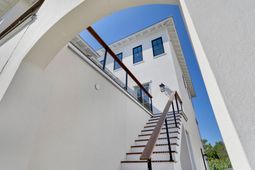 1509 Cravens Street photo 4
