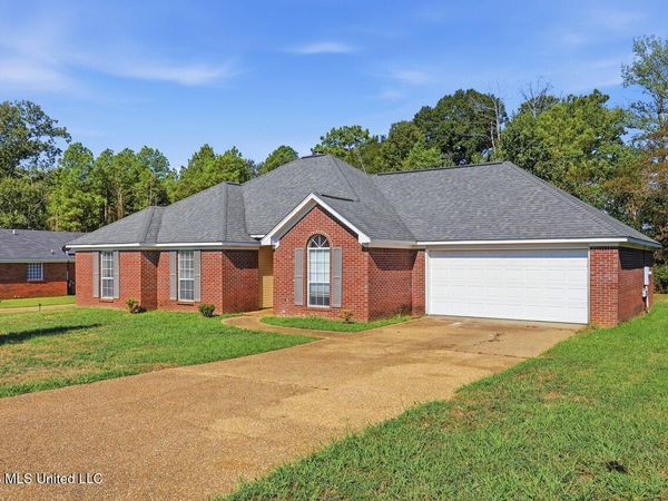 3110 Tynes Drive, Jackson, MS 39272
