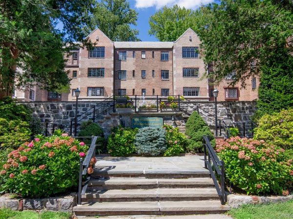 915 Wynnewood Road, Unit G4, Pelham, NY 10803