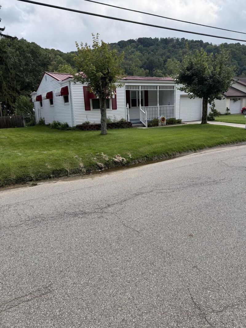 618 Glen Haven Ave, Glen Dale, WV 26038 Main Photo