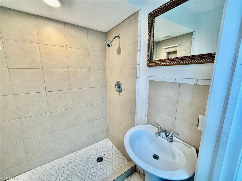 1314 Farmdale St , Lehigh Acres, FL 33936 Photo