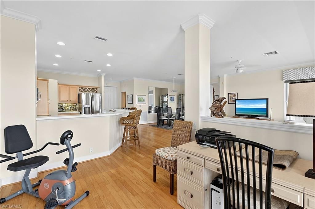 9121 Southmont Cv, Unit 302, Fort Myers, FL 33908 Photo