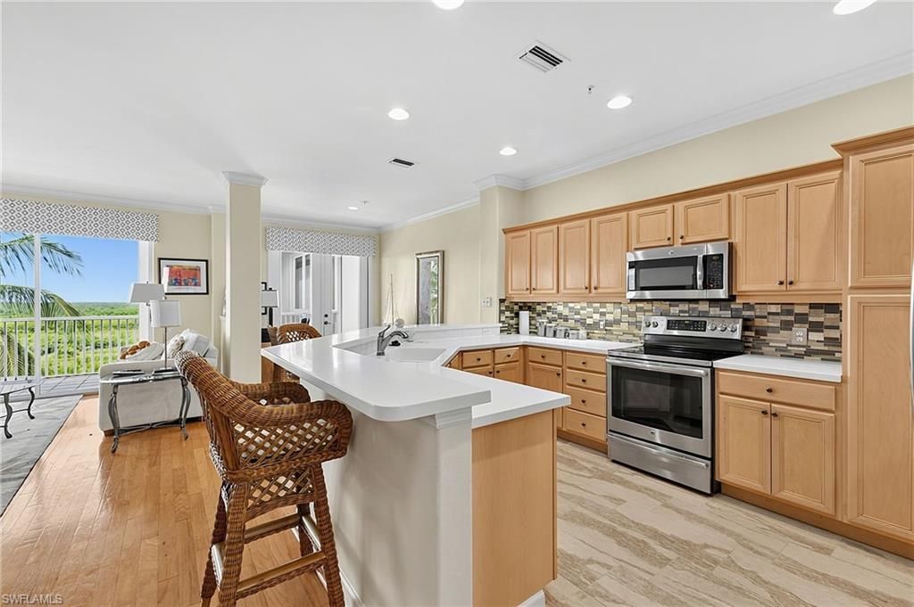 9121 Southmont Cv, Unit 302, Fort Myers, FL 33908 Photo