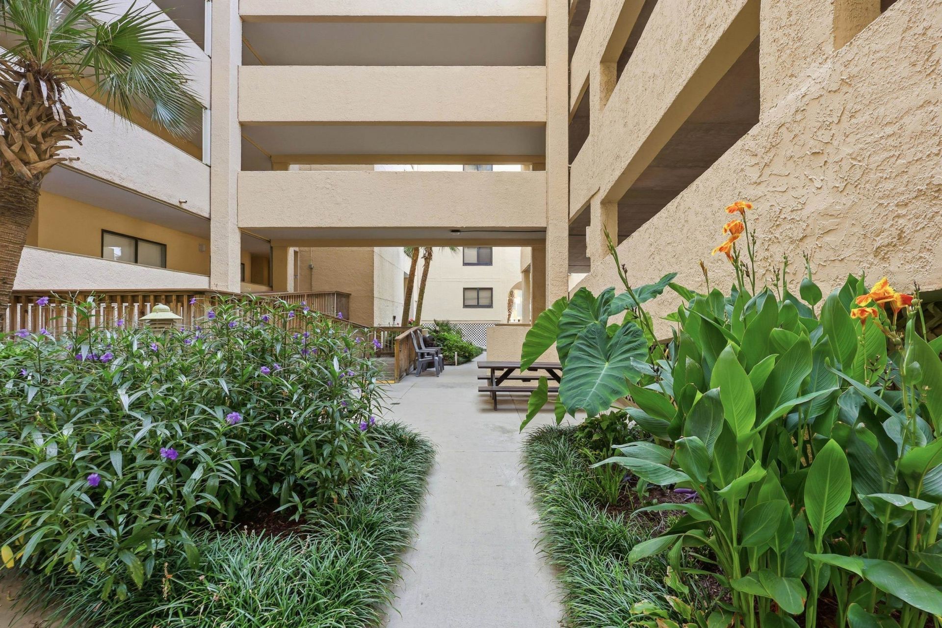 6100 N Ocean Blvd.  Photo 40