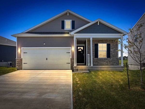 3356 Craven Dr, Coralville, IA 52241