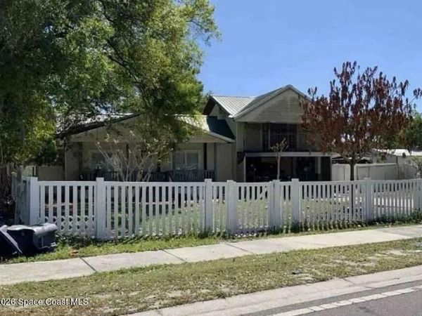 803 E Alabama Street , Plant City, FL 33563