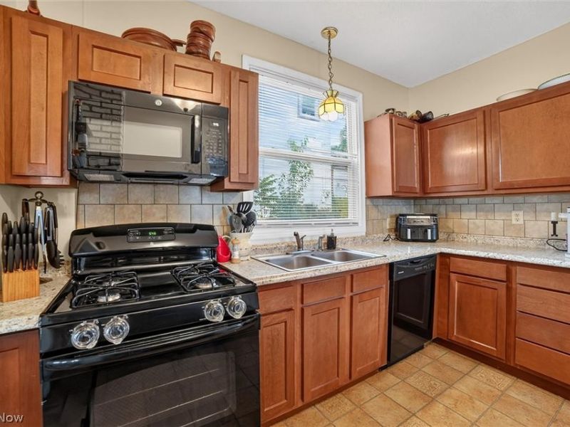 190 24th Street NW, Barberton, OH 44203 Photo 14
