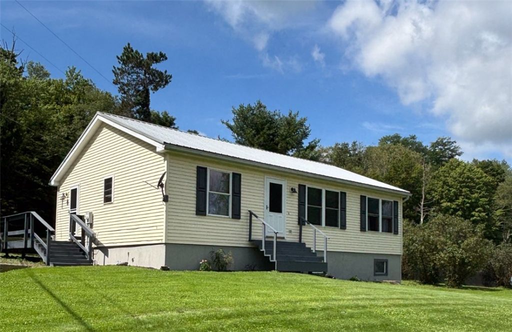 4 Campbell Hill Rd , Owego, NY 13827 Main Photo