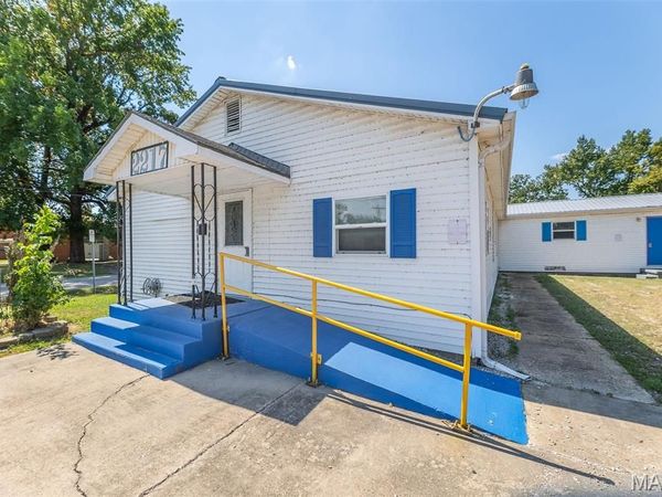 2217 Fair Street , Poplar Bluff, MO 63901