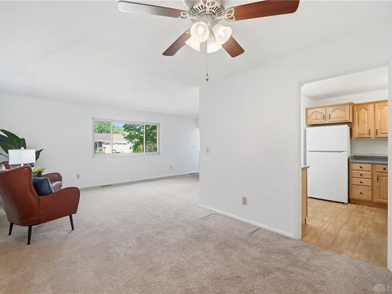 976 Kathryn Drive, Wilmington, OH 45177 Photo 9