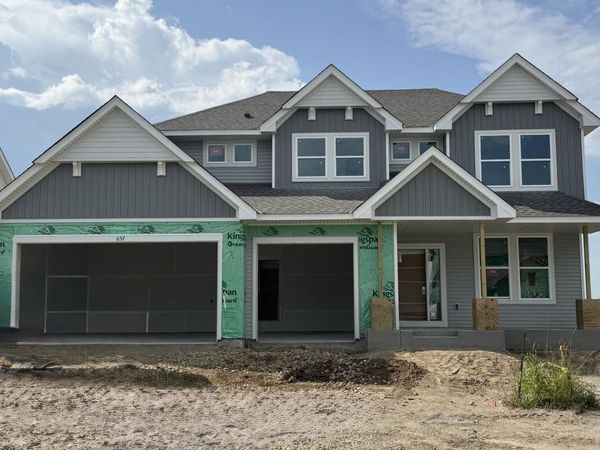 657 Sierra Parkway , Waconia, MN 55387