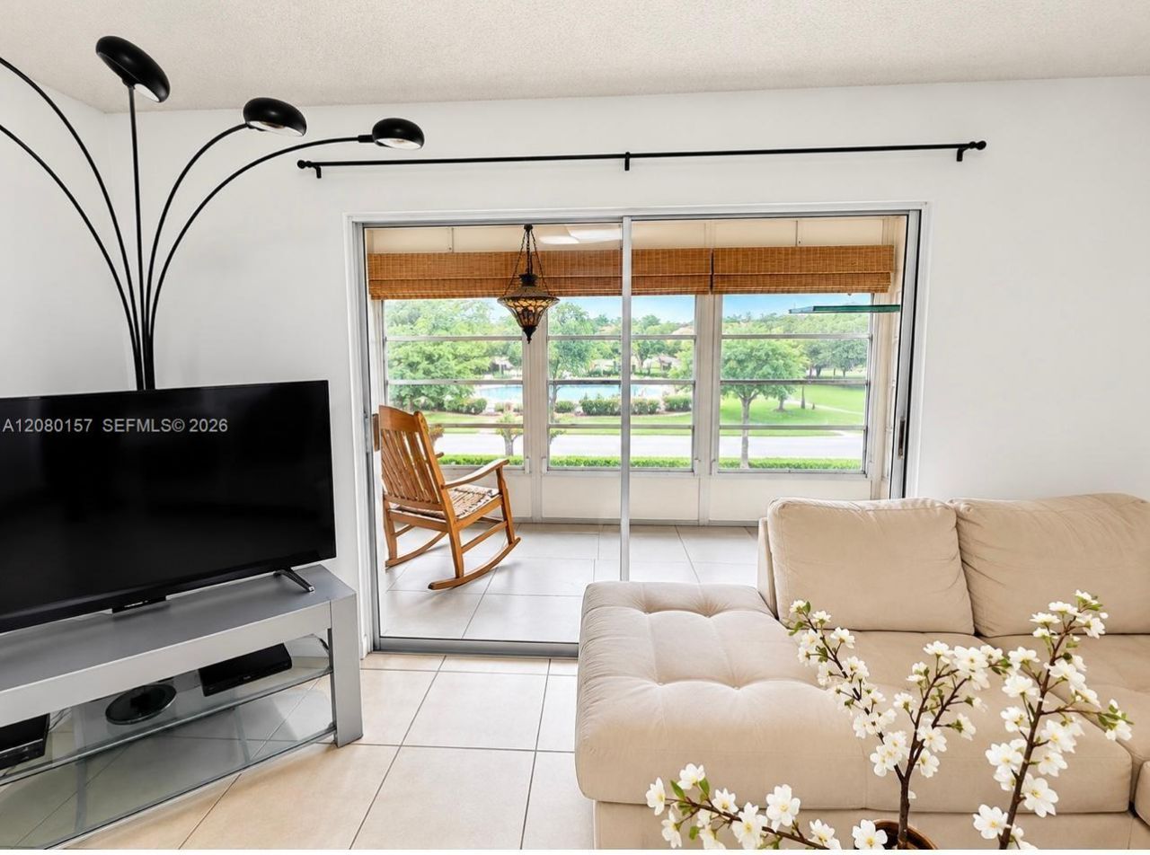 12850 SW 4th Ct , Unit 307, Pembroke Pines, FL 33027 Photo