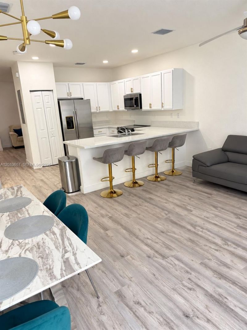 3393 W 105th Ter , Hialeah, FL 33018 Photo