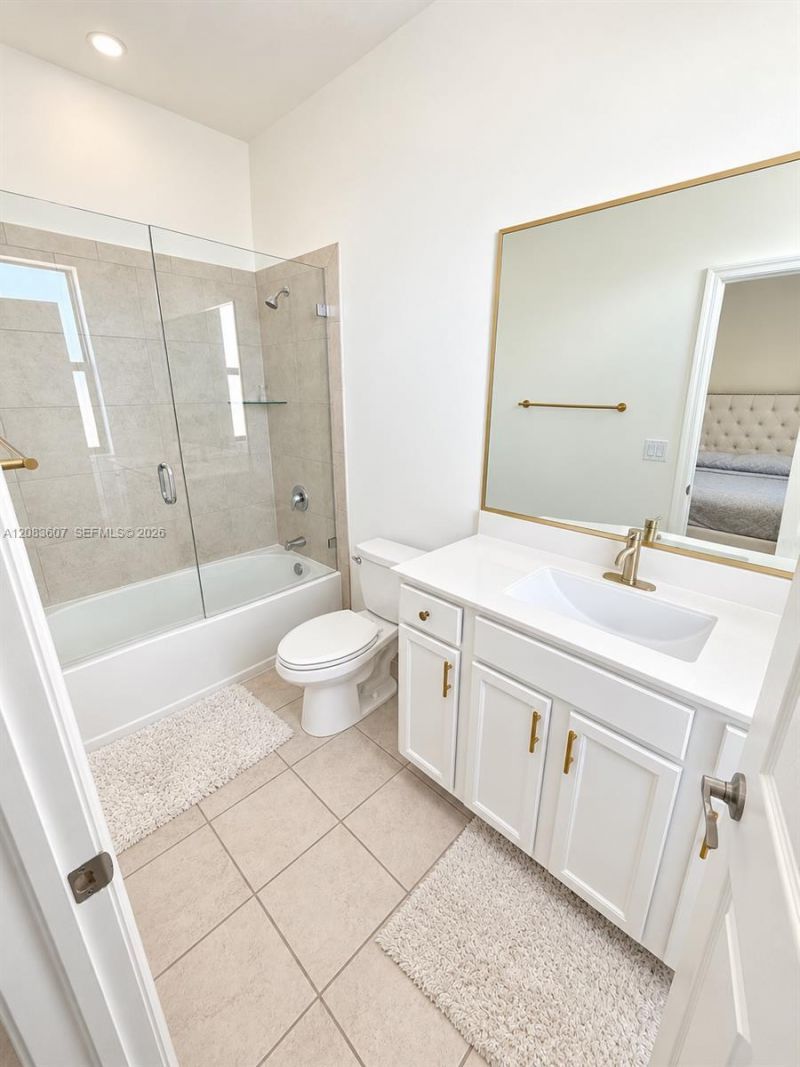 3393 W 105th Ter , Hialeah, FL 33018 Photo
