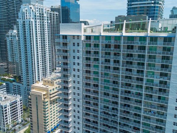 1200 Brickell Bay Dr , Unit 4121, Miami, FL 33131