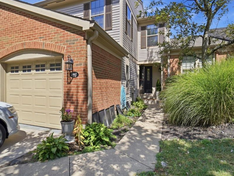 5462 Victorian, Sharonville, OH 45241 Photo 2