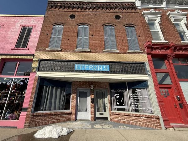 615 W Main Street, Mitchell, IN 47446