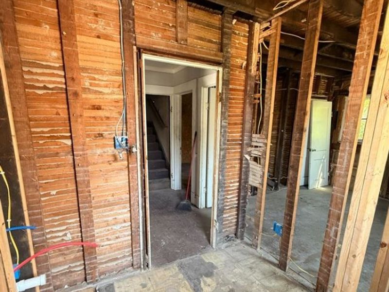 9006 Tioga Avenue, Cleveland, OH 44105 Photo 15