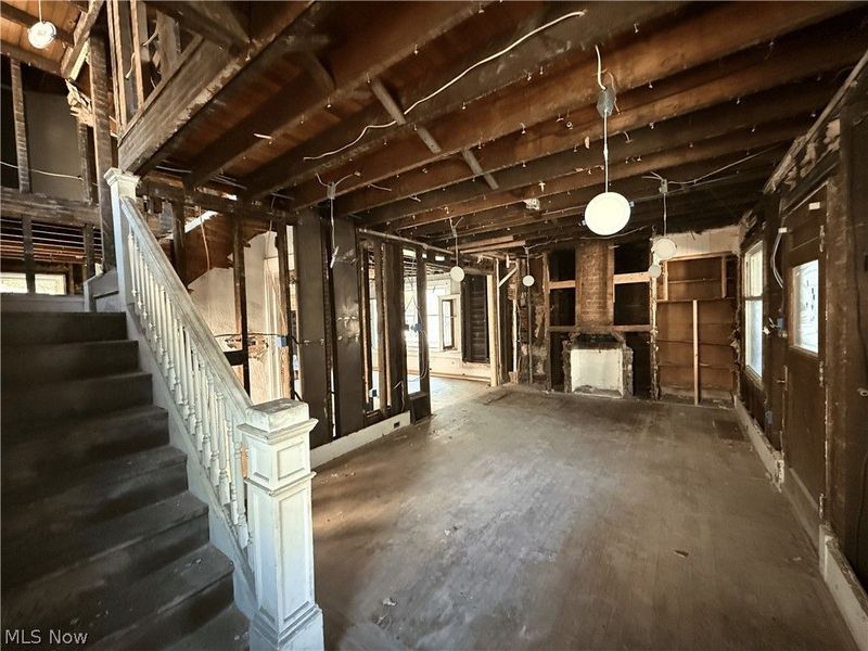 9006 Tioga Avenue, Cleveland, OH 44105 Photo 3