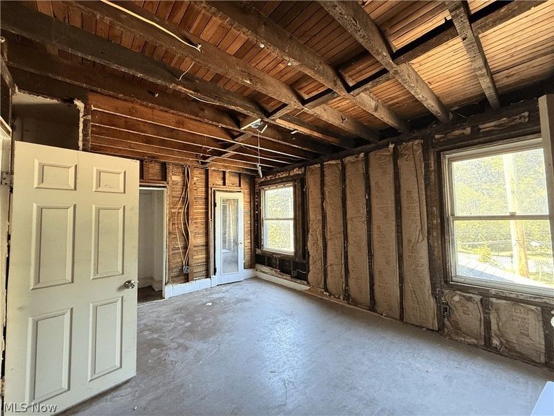 9006 Tioga Avenue, Cleveland, OH 44105 Photo 4