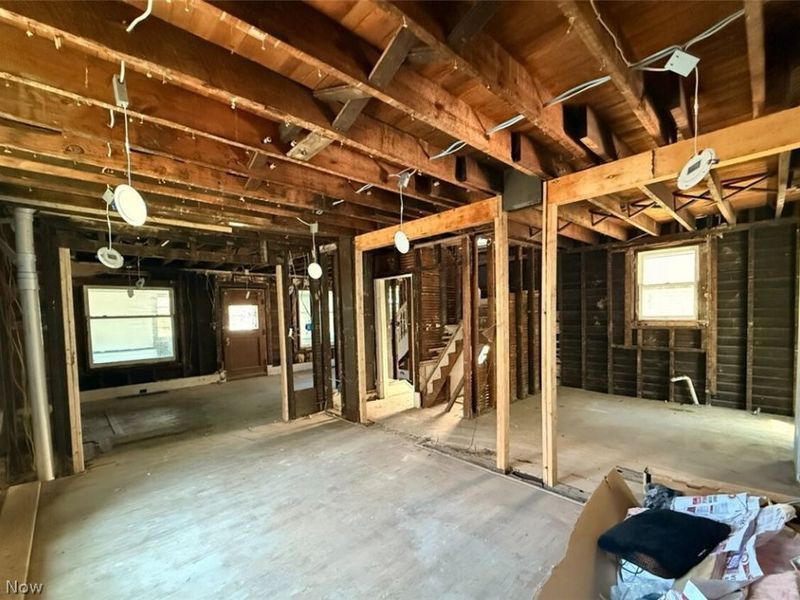 9006 Tioga Avenue, Cleveland, OH 44105 Photo 5