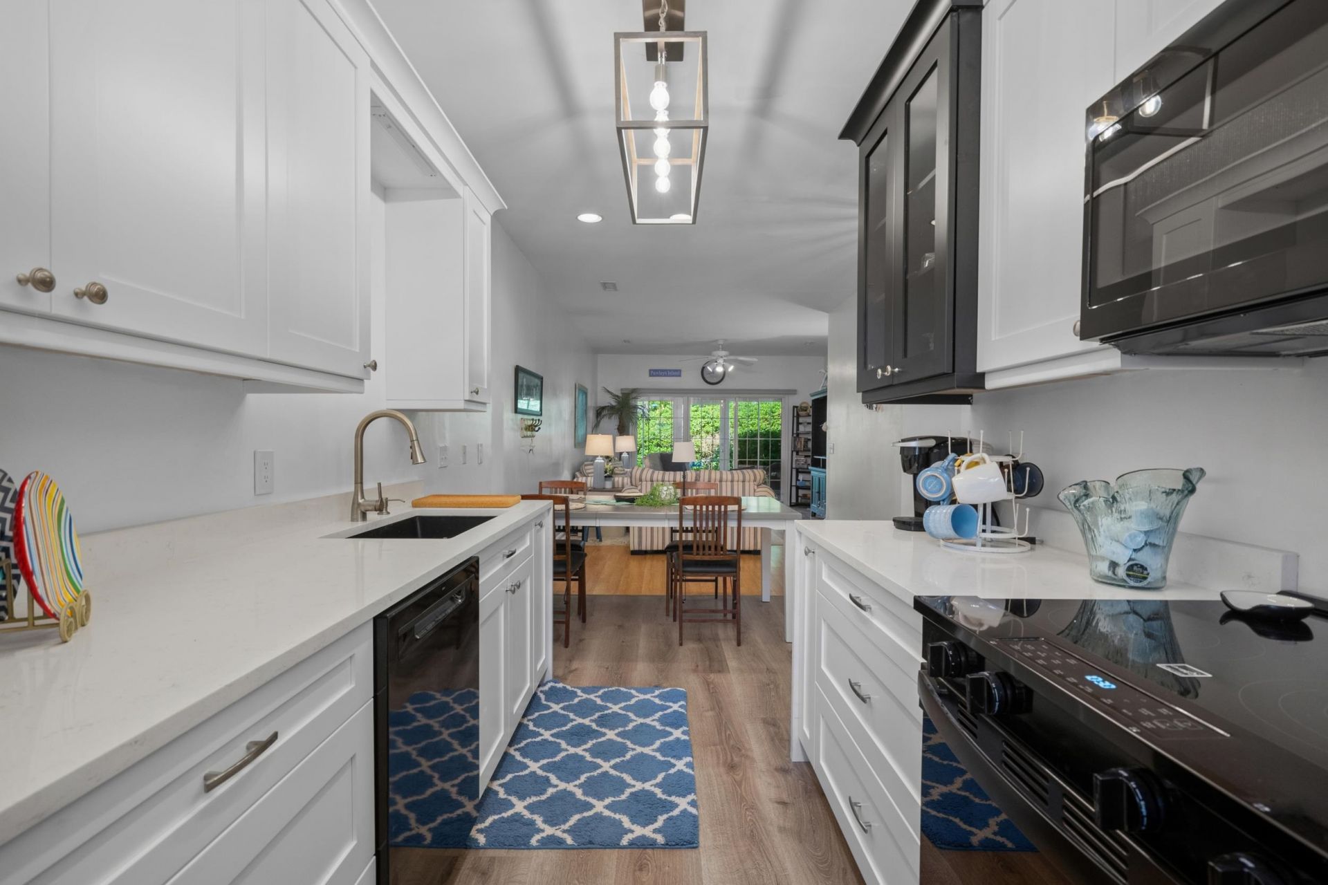 1789 Club Circle Dr. Photo 10