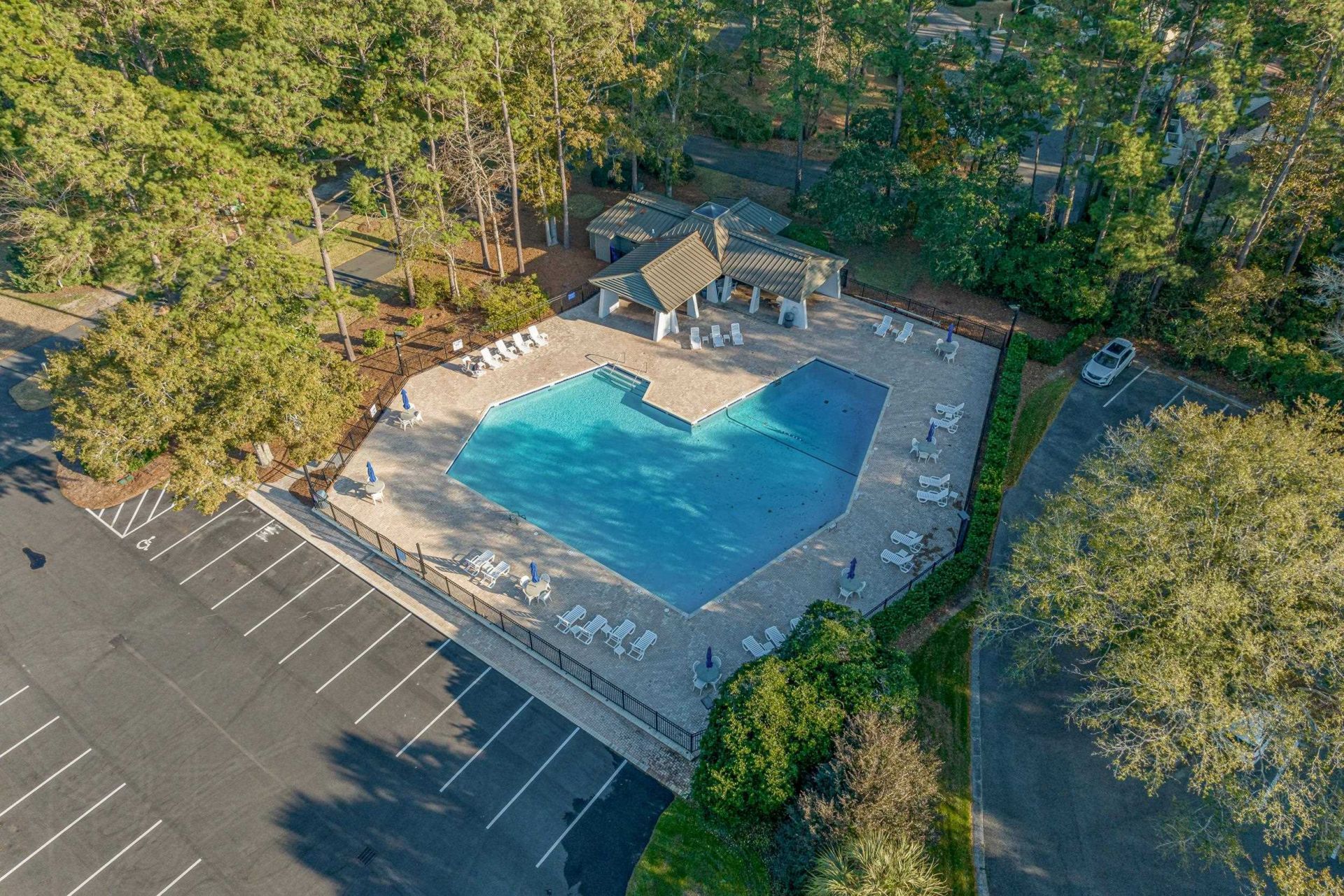 1789 Club Circle Dr. Photo 24