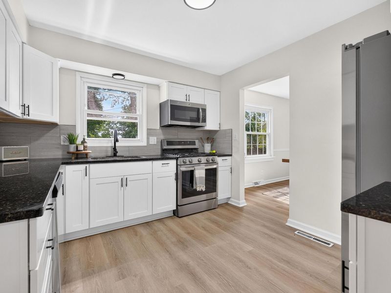 3575 Makassar Drive, Westerville, OH 43081 Photo 16