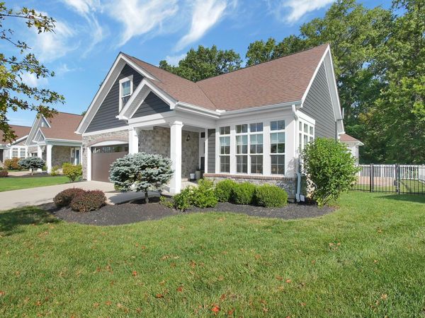 8072 Scenic Pass Way, Lewis Center, OH 43035