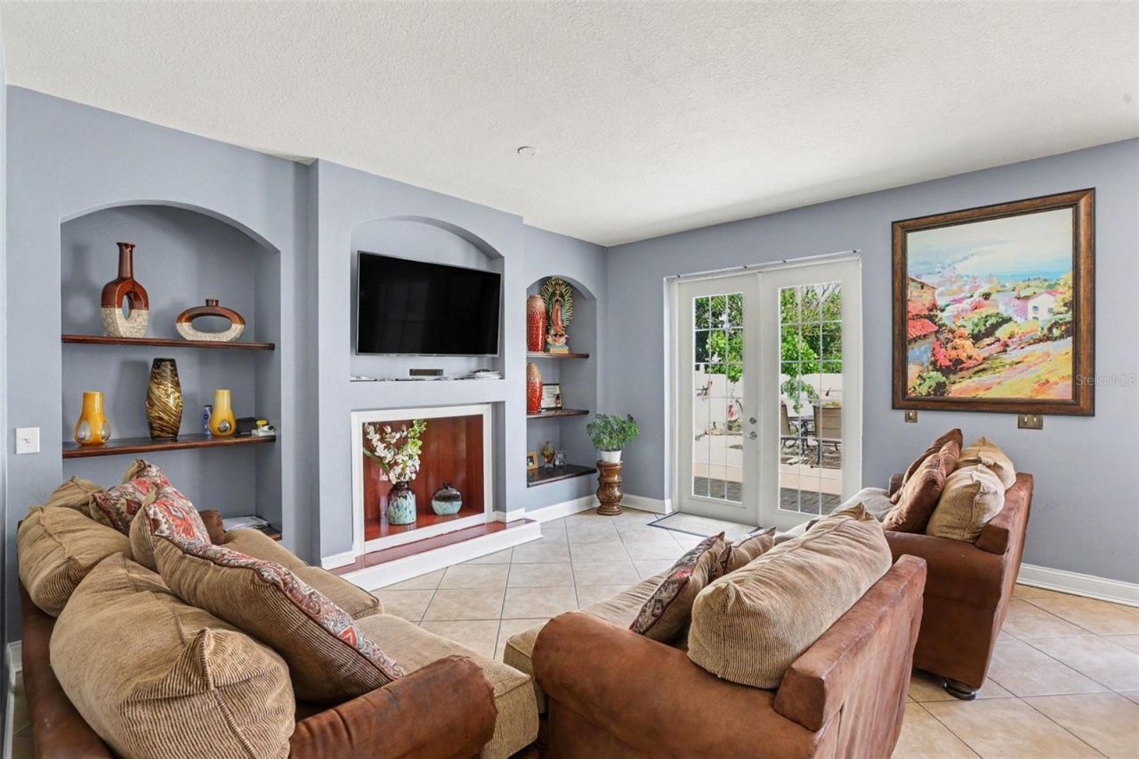 8910 Bridgeford Oaks Drive , Temple Terrace, FL 33637 Photo