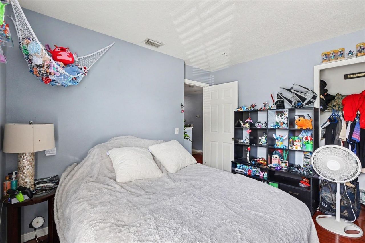 8910 Bridgeford Oaks Drive , Temple Terrace, FL 33637 Photo
